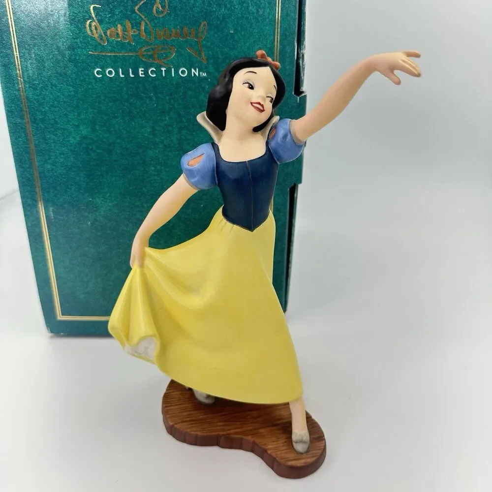 Walt Disney Classics Collection Snow White 